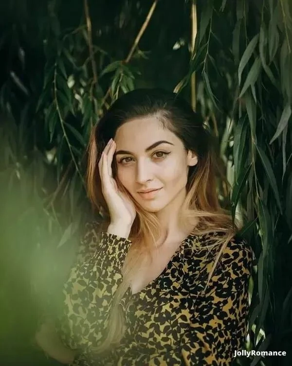 Daniela Profile image 5